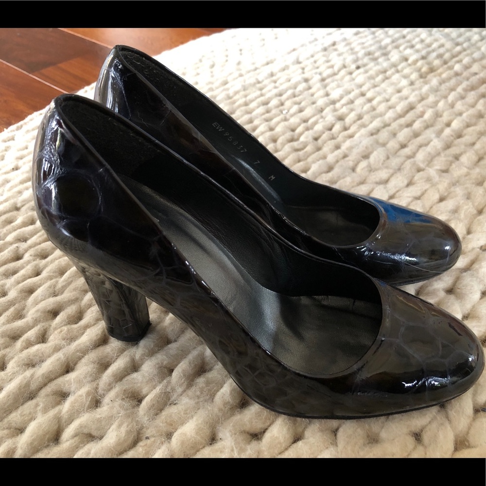 Gorgeous Stuart Weitzman Pumps Patent 7